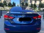 Hyundai Elantra-8