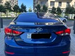 Hyundai Elantra-9