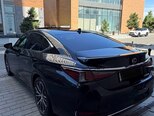 Lexus ES 300h-11