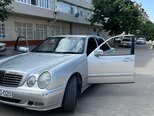Mercedes E 240-6