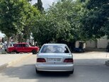 Mercedes E 240-13