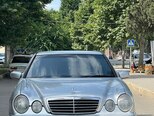 Mercedes E 240-2