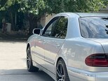 Mercedes E 240-9