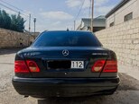 Mercedes E 230-2