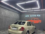 Nissan Tiida-6