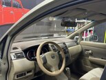 Nissan Tiida-10