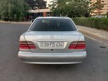Mercedes E 240-5