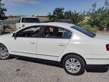 Volkswagen Passat-2