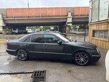 Mercedes E 280-8