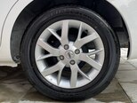 Nissan Sunny-7
