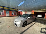 Toyota Prius-2