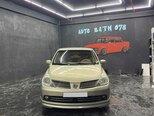 Nissan Tiida-2