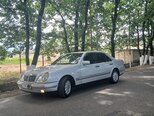Mercedes E 200-4