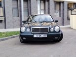 Mercedes E 230-1