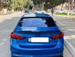 Hyundai Elantra-11