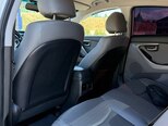 Hyundai Elantra-11