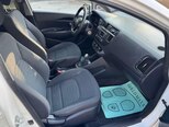 Kia Rio-15