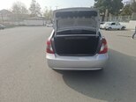 Hyundai Accent-7