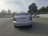 Hyundai Accent-2