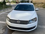 Volkswagen Passat-1