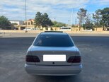Mercedes E 220-2