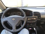 Opel Zafira-9