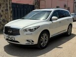 Infiniti JX35-3