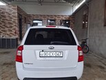Kia Carens-9