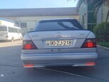 Mercedes E 300-2