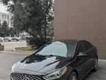 Hyundai Sonata-4