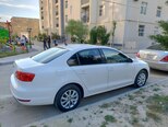 Volkswagen Jetta-2