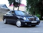 Mercedes E 240-2