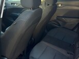 Hyundai Accent-12