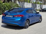 Hyundai Elantra-8