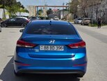 Hyundai Elantra-18
