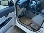 Hyundai Accent-8