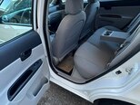 Hyundai Accent-12