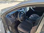 Kia Cerato-10
