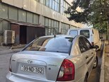Hyundai Accent-3