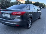 Ford Focus-6