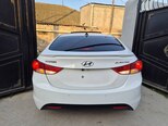 Hyundai Elantra-2