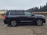 Toyota Land Cruiser-12