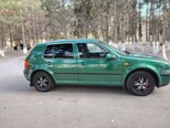 Volkswagen Golf-9