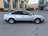 Volkswagen Passat-4