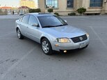 Volkswagen Passat-2