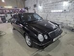 Mercedes E 240-2