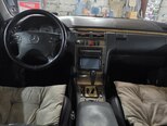 Mercedes E 240-6