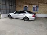 Mercedes E 240-2