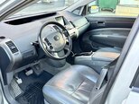 Toyota Prius-13