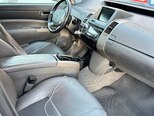 Toyota Prius-12